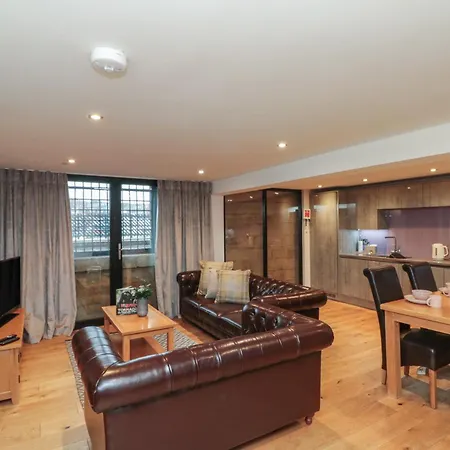 Lägenhet Tornado Engine Shed